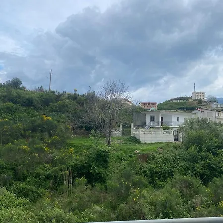 Main Seaview شقة *