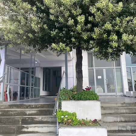 Main Seaview Apartament *