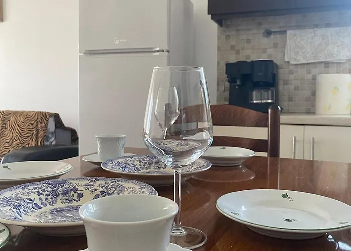 Main Seaview Lägenhet Bashkia e Orikumit